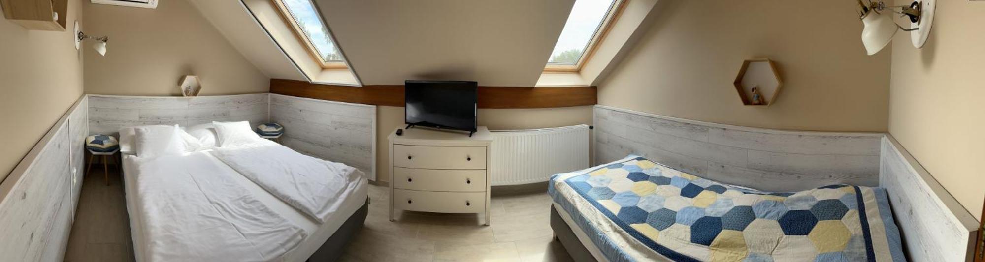 Topart Apartman I บาลาตอนเฟนีแวช ภายนอก รูปภาพ