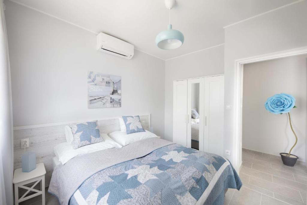 Topart Apartman I บาลาตอนเฟนีแวช ภายนอก รูปภาพ